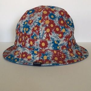 LRG floral print bucket hat